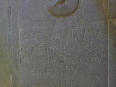 erb rodu Bernklau ze Šenrejtu, stavitele zámku